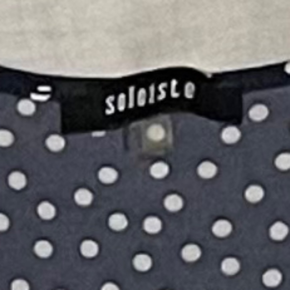 Soloiste Women’s Navy with White Polka Dot Ruffled V Neck Dress. Sleeveless. - Picture 4 of 4